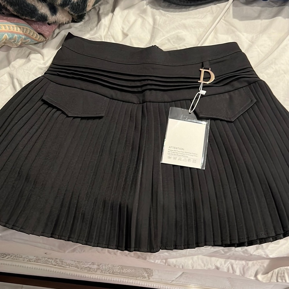 Black mini skirt D